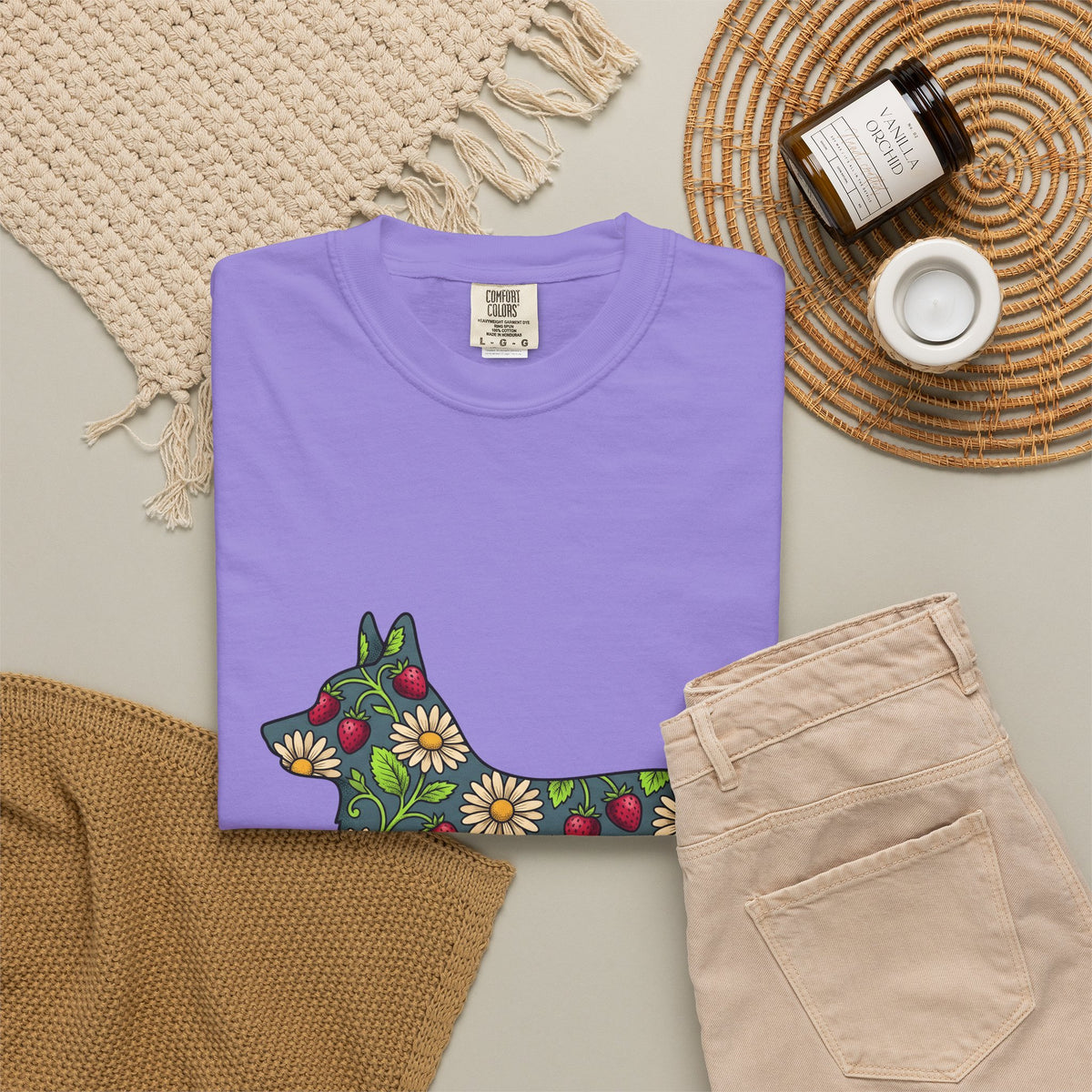 Corgi Blossom T-Shirt Dog Wildlife Gift Women Garden T-Shirt Puppy T-Shirt Dog Fan Animal Graphic Illustration T-Shirt Hand Drawn Fruit T-Shirt