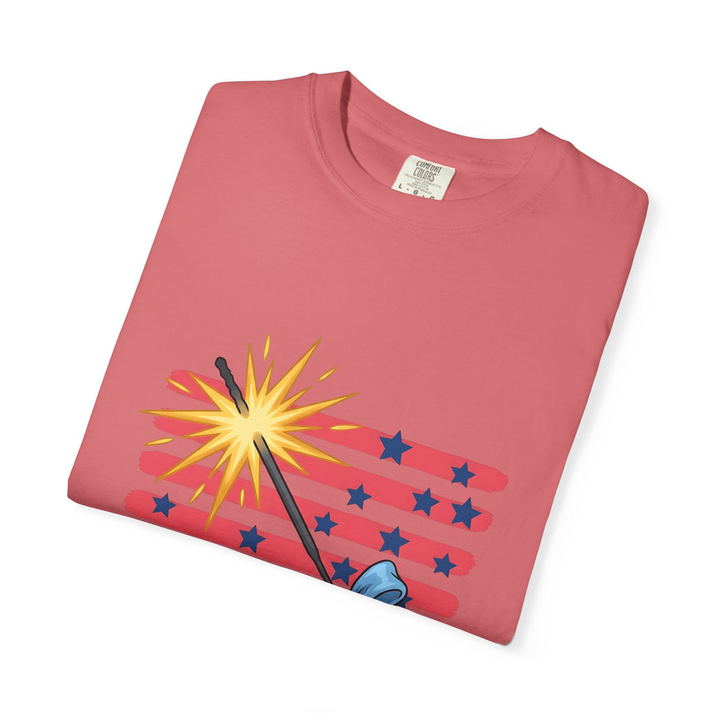 Sparkler Flag T-Shirt 4th Of July Celebration Gift Women Patriotic T-Shirt Wave Banner T-Shirt Independence Day Fan American T-Shirt Party Graphic