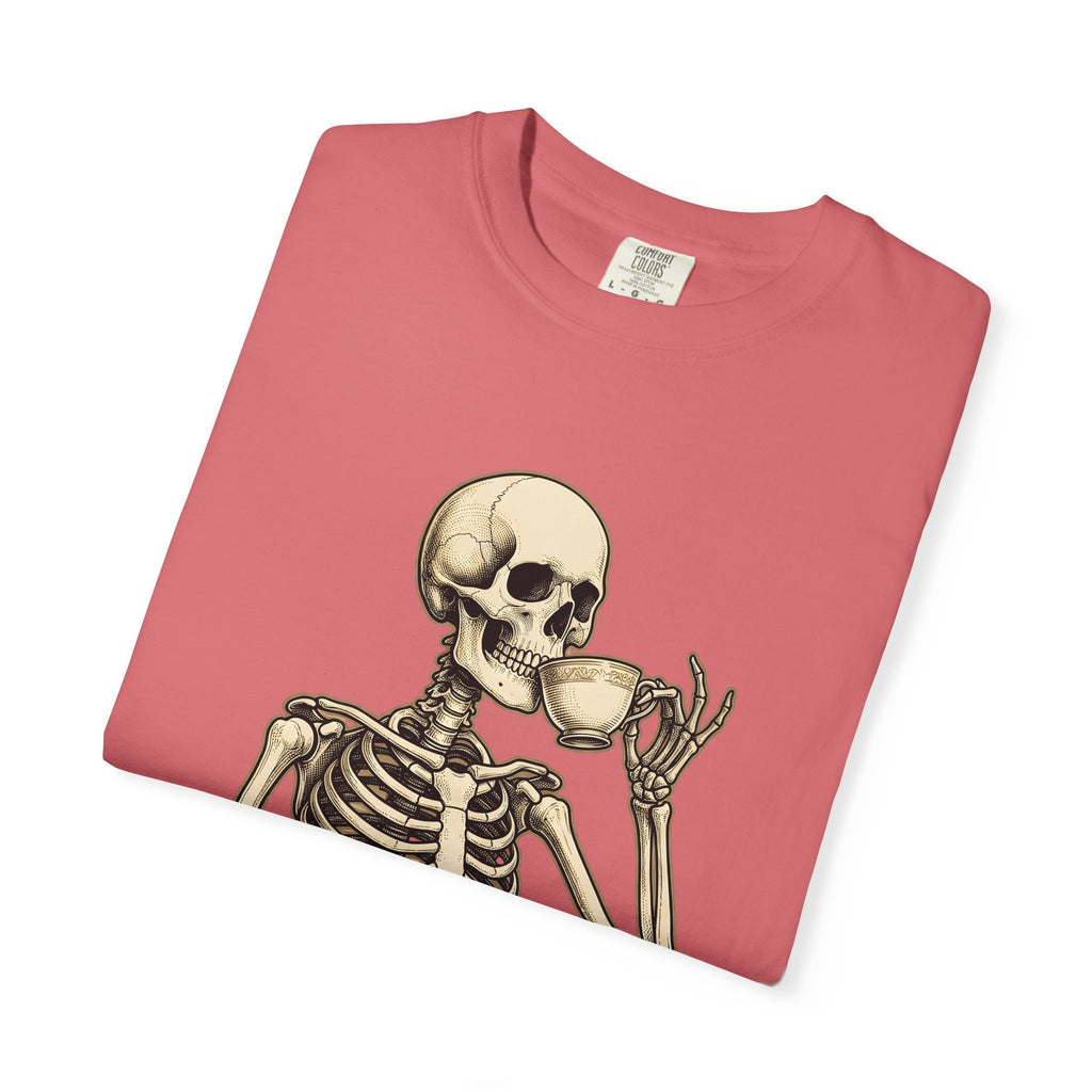Skeleton Tea Cup T-Shirt Halloween Goth Gift Women Vintage T-Shirt Tea Cup T-Shirt Horror Fan Retro T-Shirt Dark Graphic Hand