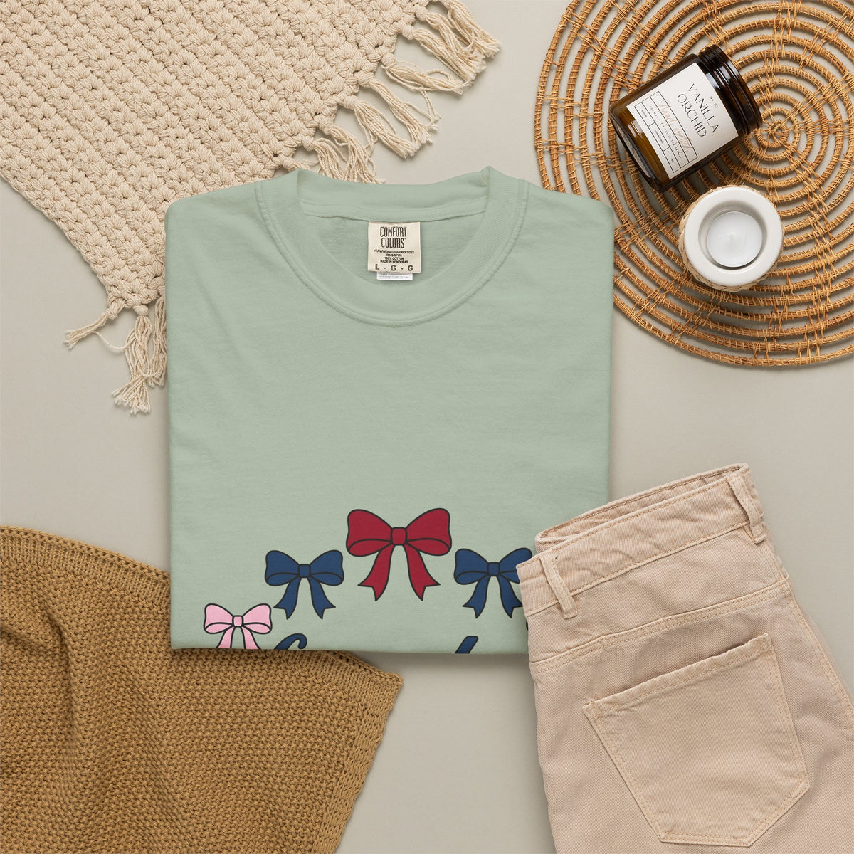 Patriotic Bows T-Shirt America Holiday Gift Women Minimalist T-Shirt Ribbons T-Shirt American Fan Simple T-Shirt Celebration Graphic Retro Script