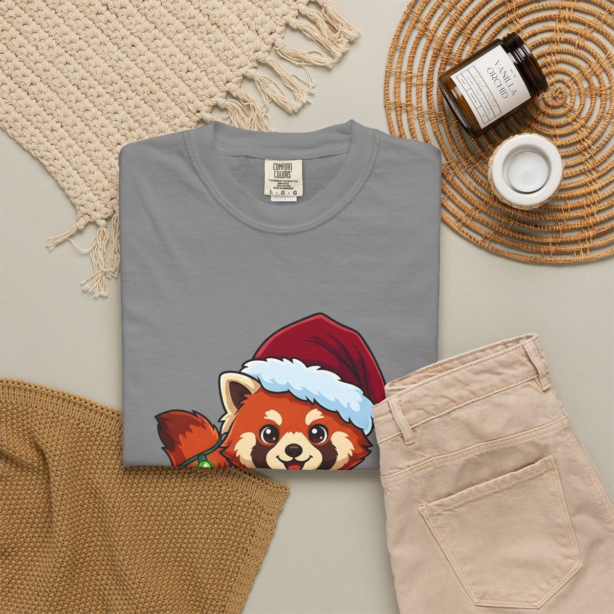 Red Panda Animals Festive Gift Chibi Panda Wildlife Fan Cartoon Holiday Animated Xmas Lights T-Shirt