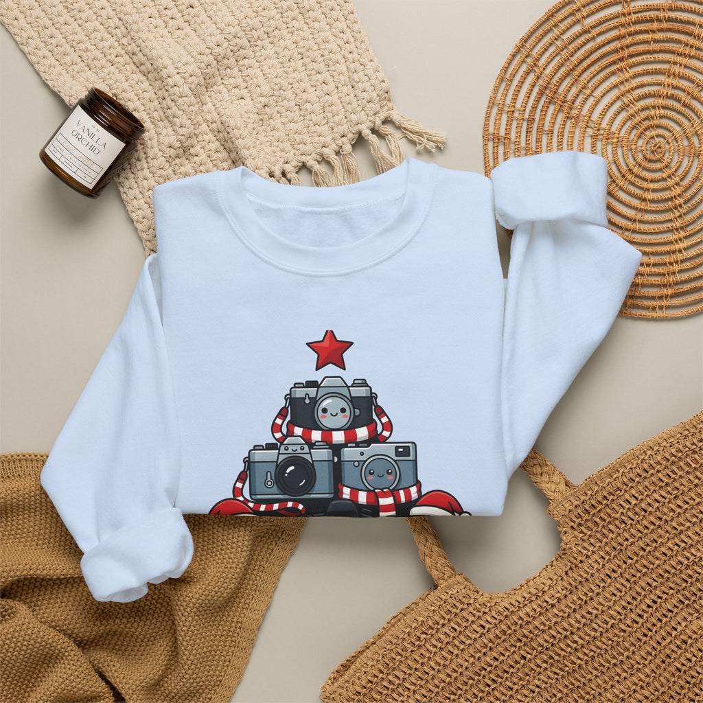 Camera Tree Christmas Photography Gift Kawaii Tree Camera Xmas Enthusiast Cute Photographic Sweatshirt