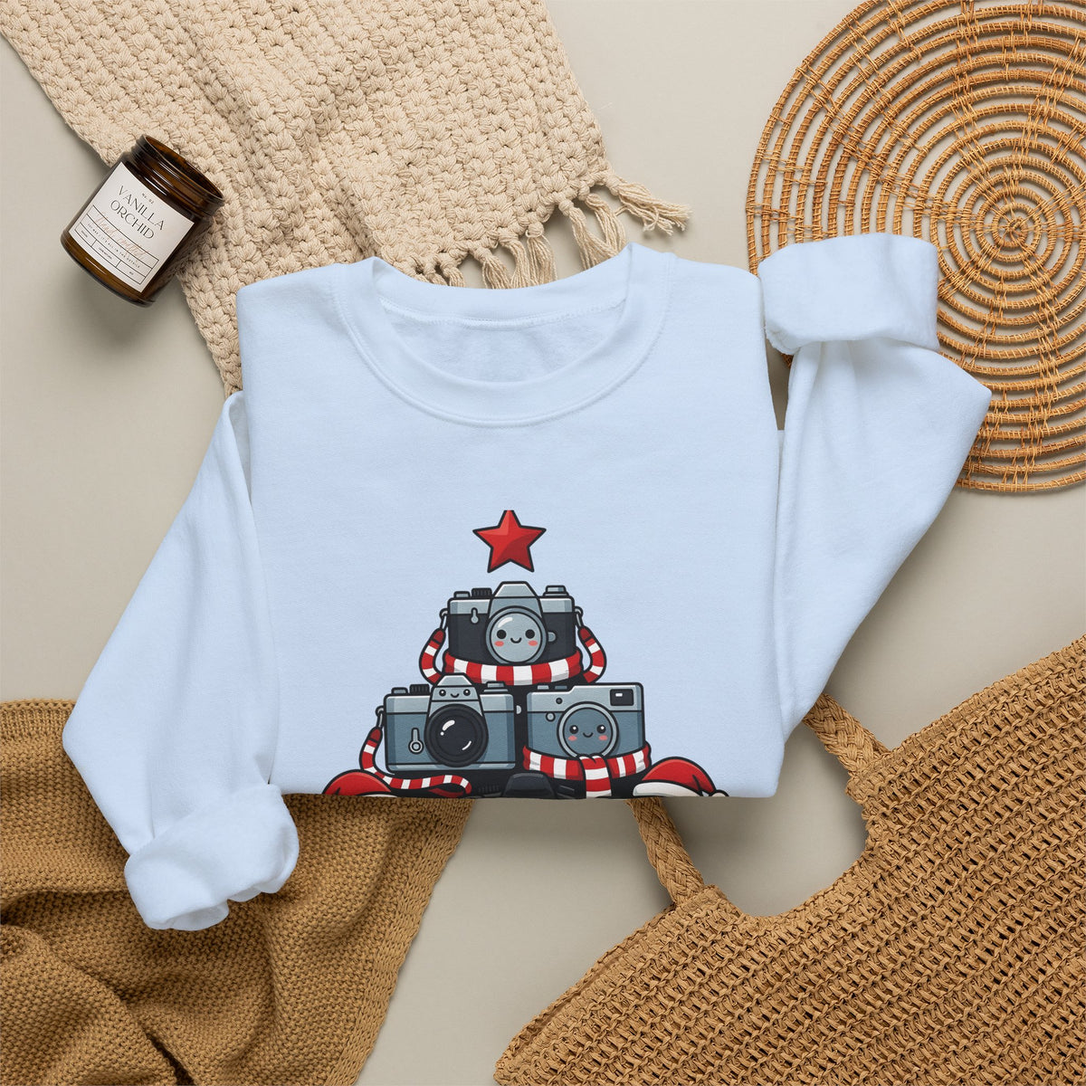 Camera Tree Christmas Photography Gift Kawaii Tree Camera Xmas Enthusiast Cute Photographic Sweatshirt
