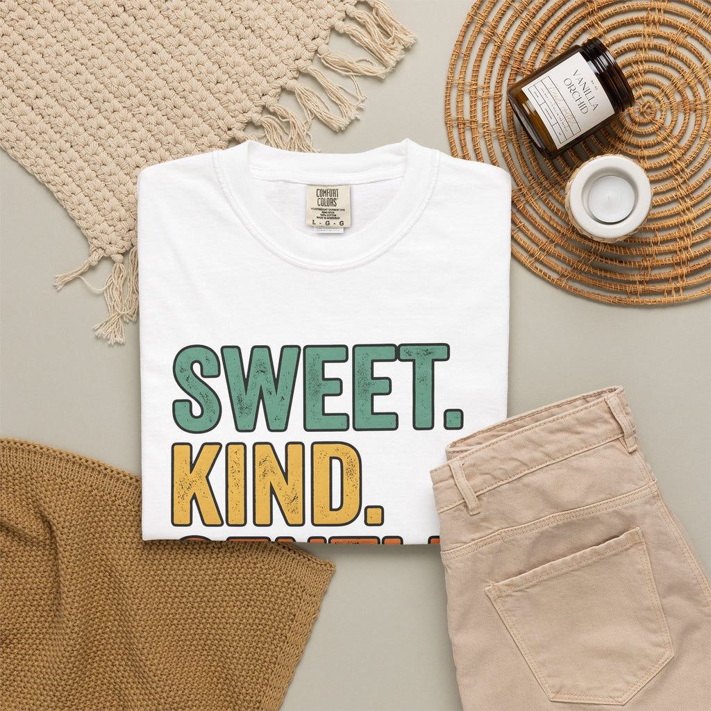 Bold Retro Text T-Shirt Mom Humor Gift Women Distressed T-Shirt Typography T-Sh
