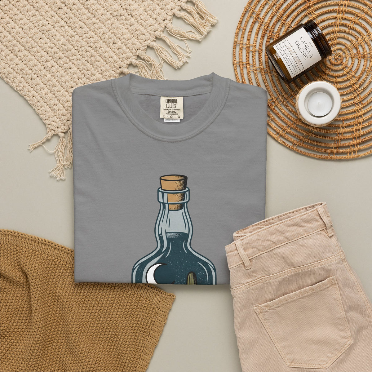 Desert Bottle T-Shirt Cowgirl Ranch Gift Women Illustrative Tattoo T-Shirt Canteen T-Shirt Cowboy Fan Tattooed T-Shirt Farm Graphic Hand Drawn Moon