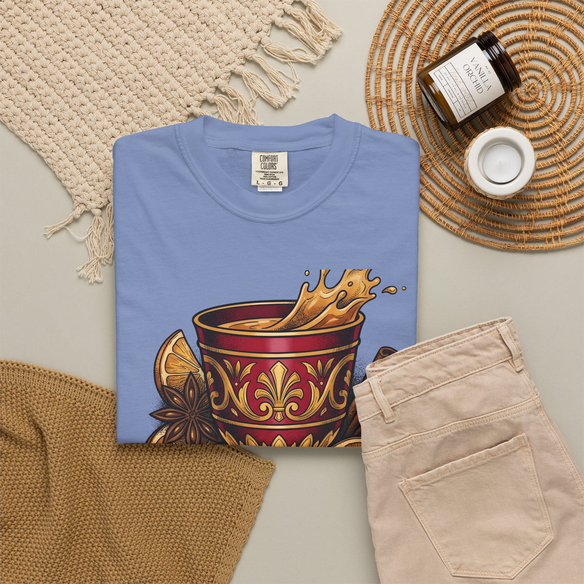 Hot Spiced Drink Holiday Yuletide Gift Farmhouse Mulled Wine Christmas Fan Rustic Winter Outline T-Shirt