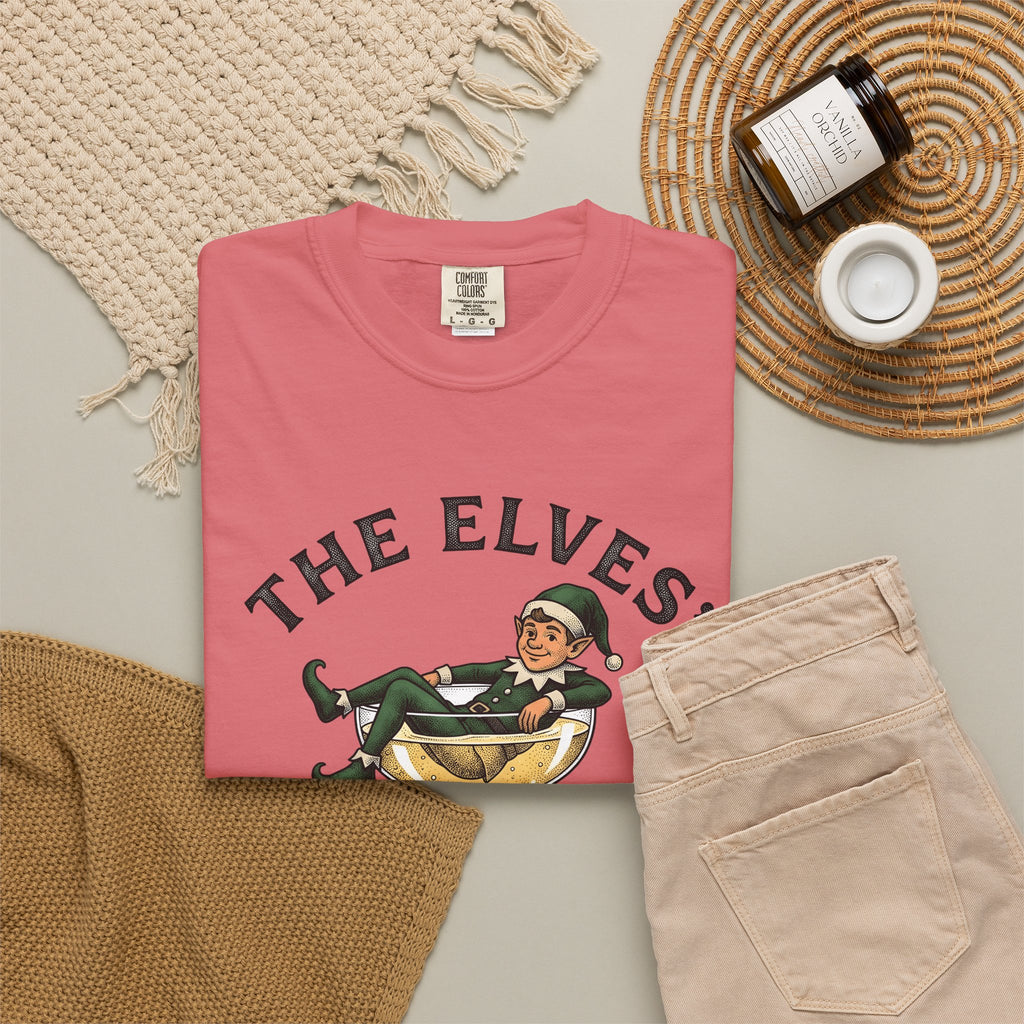 Elf Wine Glass T-Shirt Christmas Festivity Gift Women Rustic T-Shirt Wine Goblet T-Shirt Xmas Fan Vintage T-Shirt Holiday Graphic Classic