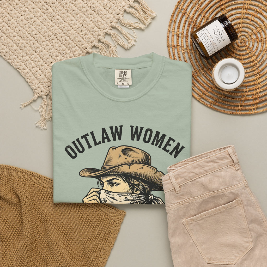 Cowgirl Scarf T-Shirt Cowgirl Rodeo Gift Women Retro T-Shirt Bandana T-Shirt Cowgirl Fan Vintage T-Shirt Rodeo Graphic Sketch Western Hat T-Shirt