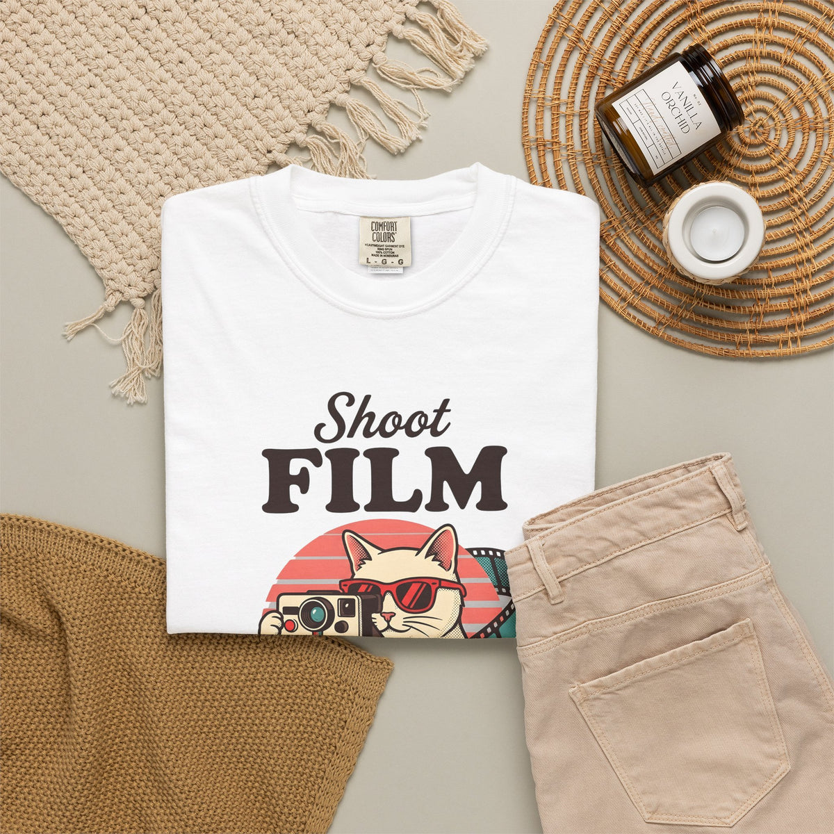Kitten Camera T-Shirt Cat Photo Gift Women Antique T-Shirt Camera Obscura T-Shirt Cat Fan Faux Vintage T-Shirt Photography Graphic Old School Photo