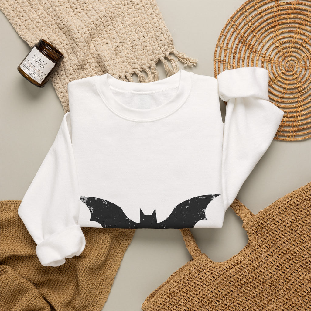 Bat Halloween Horror Gift Vintage Flying Creature Spooky Fan Dark Macabre Simple Sweatshirt