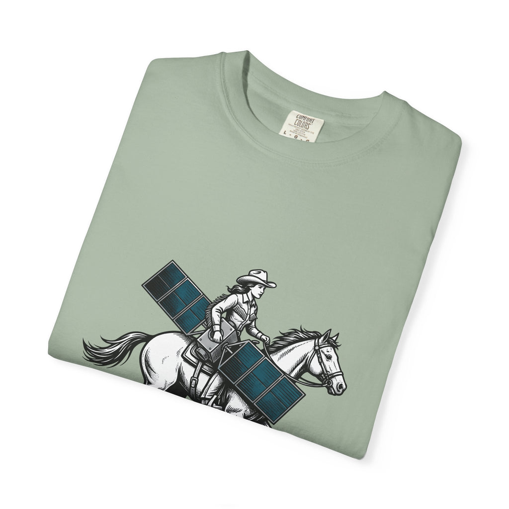 Cowgirl Riding Horse T-Shirt Cowgirl Western Gift Women Vintage T-Shirt Horseback Rider T-Shirt Cowgirl Fan Retro T-Shirt Rodeo Graphic Hand Drawn