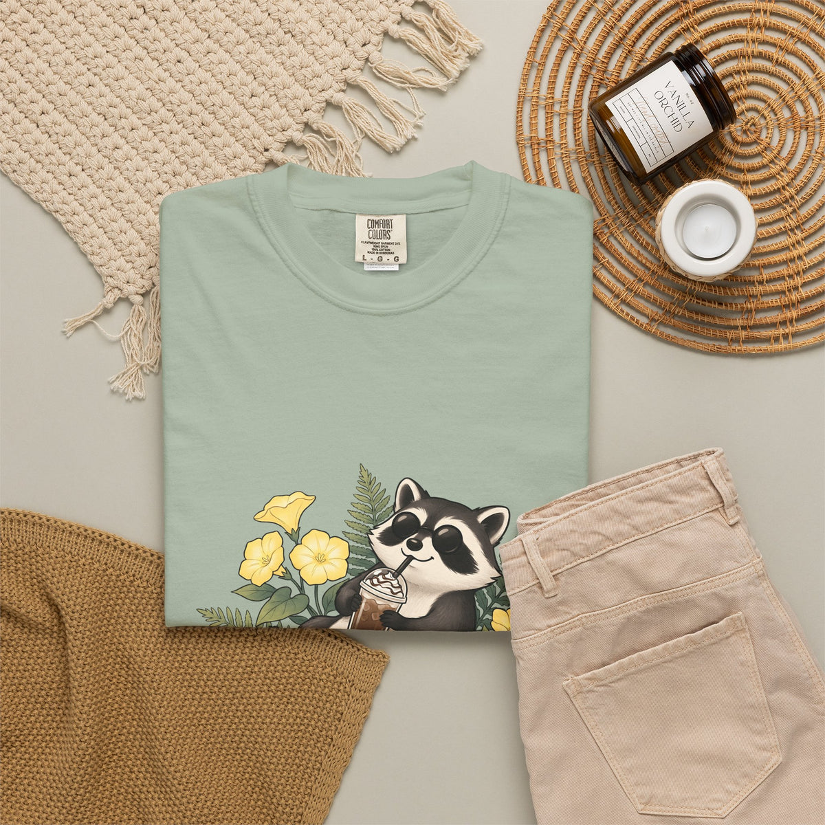 Raccoon Cappuccino T-Shirt Coffee Pet Gift Women Cartoon T-Shirt Cappuccino T-Shirt Coffee Fan Caricature T-Shirt Animal Graphic Outline Florals