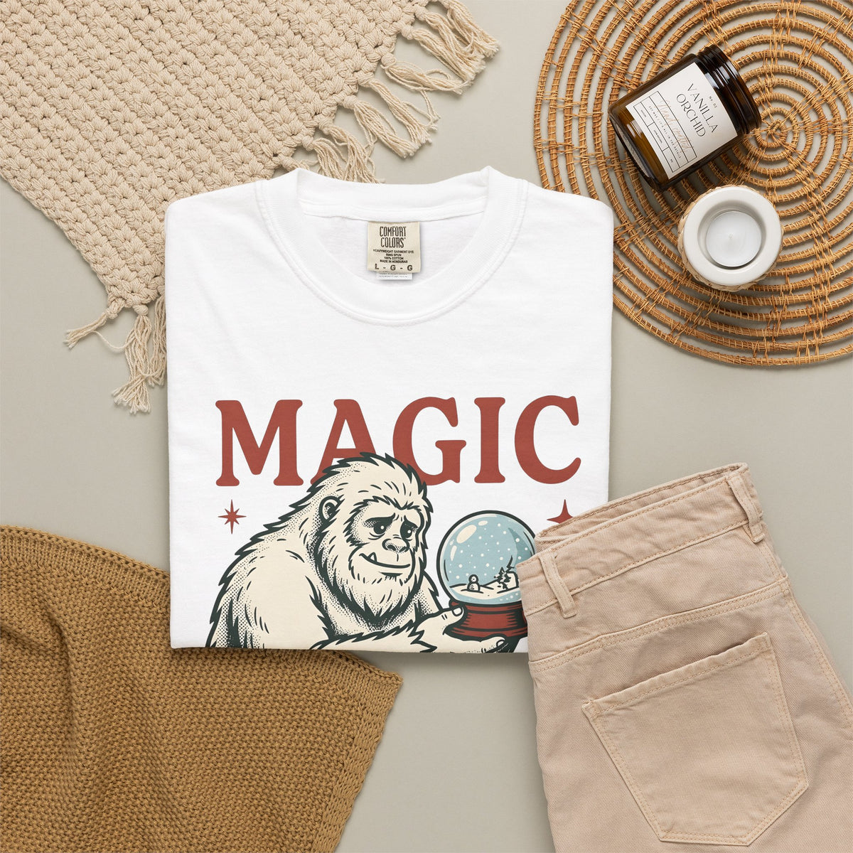 Sasquatch Penguin T-Shirt Christmas Frost Gift Women Antique T-Shirt Bigfoot T-Shirt Xmas Fan Vintage T-Shirt Frosty Graphic Throwback Snow Ball