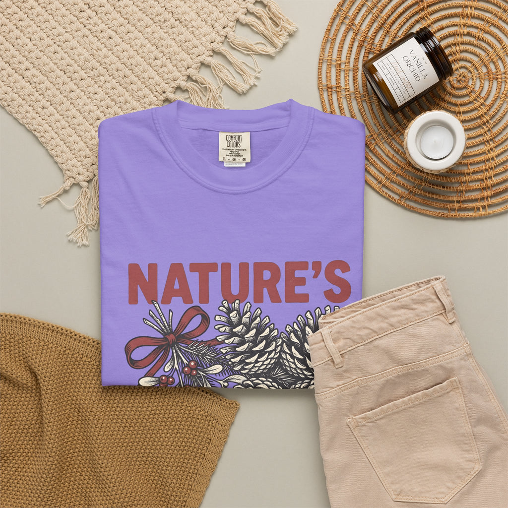 Pinecone Twig T-Shirt Christmas Outdoors Gift Women Retro T-Shirt Branch T-Shirt Xmas Fan Evergreen Graphic T-Shirt Sketch Ribbon T-Shirt