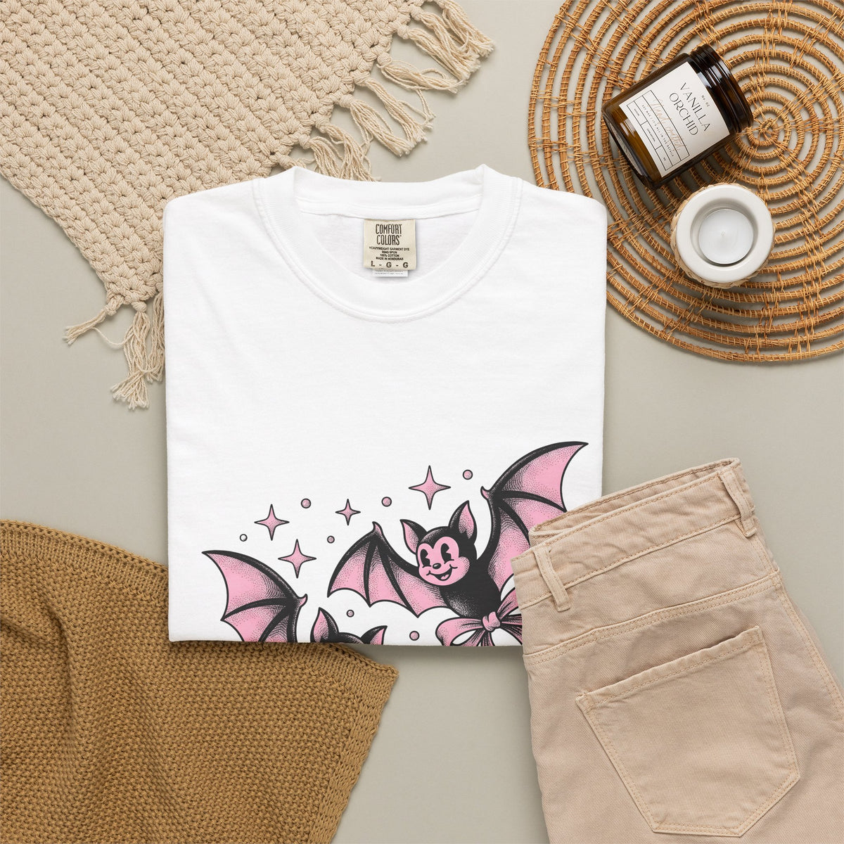 Sweet Bats T-Shirt Halloween Horror Gift Women Chibi T-Shirt Flying Fox T-Shirt Spooky Fan Creepy T-Shirt Horror Graphic Old School Hair Bows