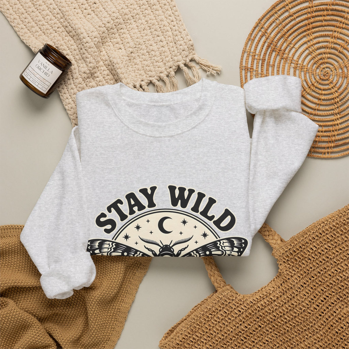 Moth Skull Sweatshirt Boho Chic Celestial Gift Women Gothic Sweatshirt Insect Sweatshirt Bohemian Fan Dark Sweatshirt Astrology Graphic Vintage Moon Sweatshirt