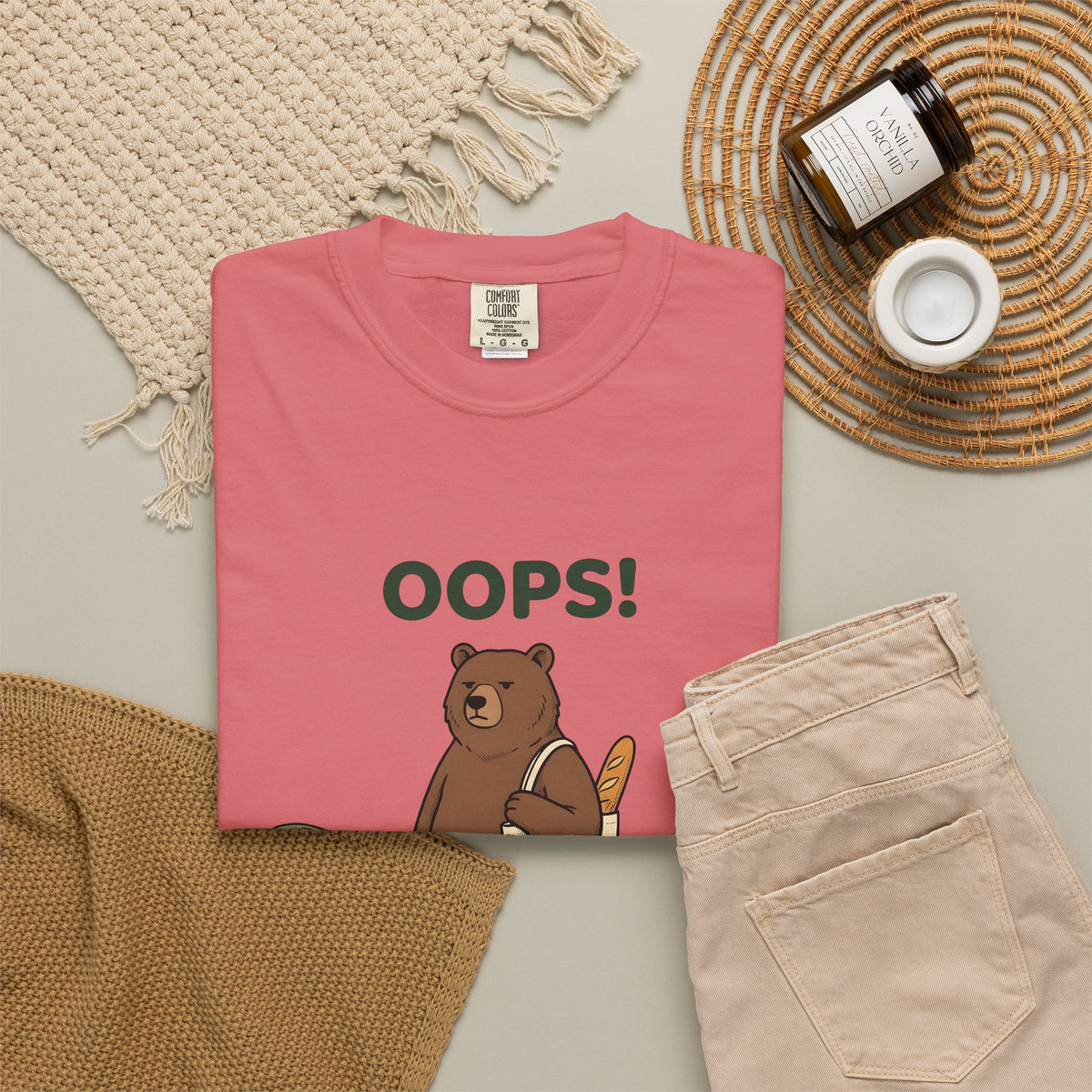 Bear Canvas T-Shirt T-Shirt Funny Critter Gift Women Doodle T-Shirt T-Shirt T-Shirt Humor Fan Cartoon T-Shirt Animal Graphic Sketch Baked Bread T-Shirt