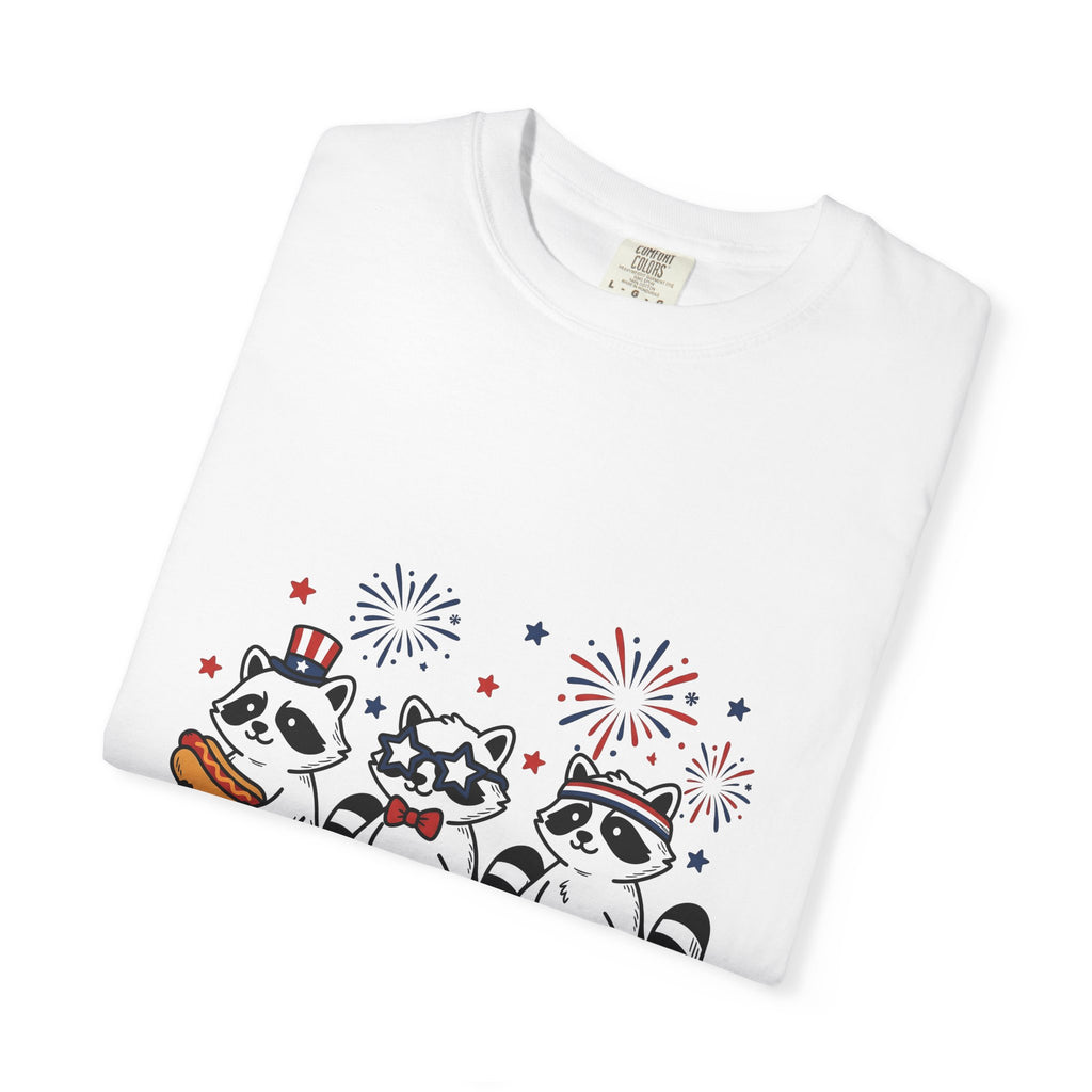 Raccoon Pack T-Shirt 4th Of July Fauna Gift Women Hand Drawn T-Shirt Trash Panda T-Shirt Independence Day Fan Illustrated T-Shirt Wildlife Graphic