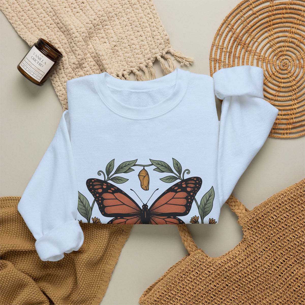 Monarch Moth Butterfly Outdoors Gift Floral Moth Butterfly Fan Botanical Nature Retro Meadow Sweatshirt