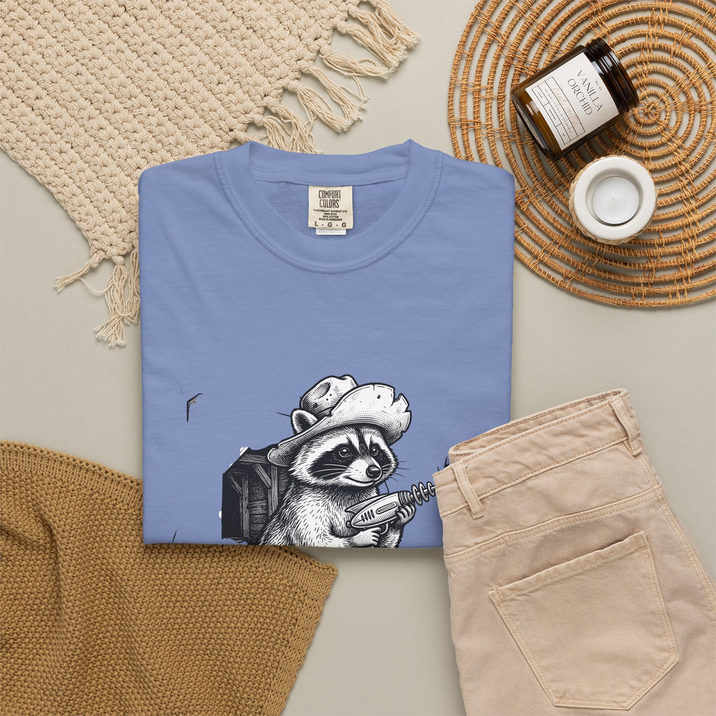 Raccoon Outlaw T-Shirt Raccoon Rodeo Gift Women Cartoon T-Shirt Bandit T-Shirt Raccoon Fan Trash Panda T-Shirt Cowboy Graphic Hand Drawn Ray Gun