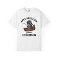 Raccoon Angler Fishing Wildlife Gift Cute Trash Panda Angling Fan Furry Retro Fishing Boat T-Shirt