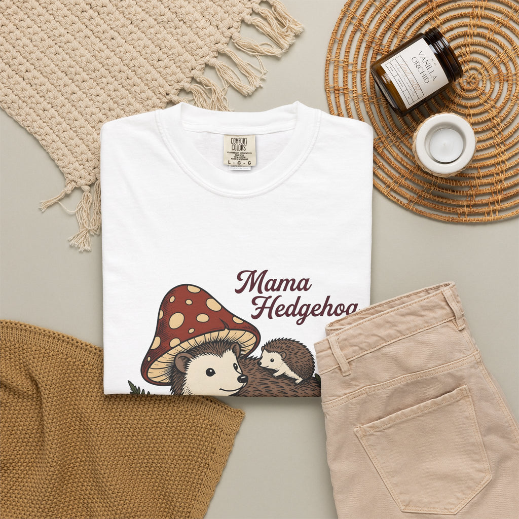 Hedgehog Group T-Shirt Moms Wildlife Gift Women Forest T-Shirt Porcupine T-Shirt Mother Fan Woodland T-Shirt Animal Graphic Retro Toadstools T-Shirt