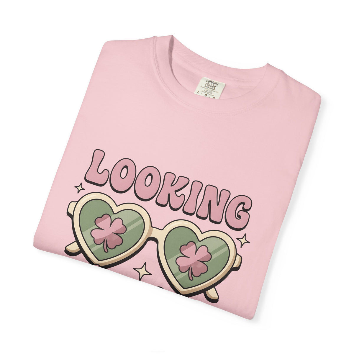 Heart Glasses T-Shirt St Patrick's Day Event Gift Women Sweet T-Shirt Specs T-Shirt Holiday Fan Spectacles T-Shirt Party Graphic Classic Shamrock