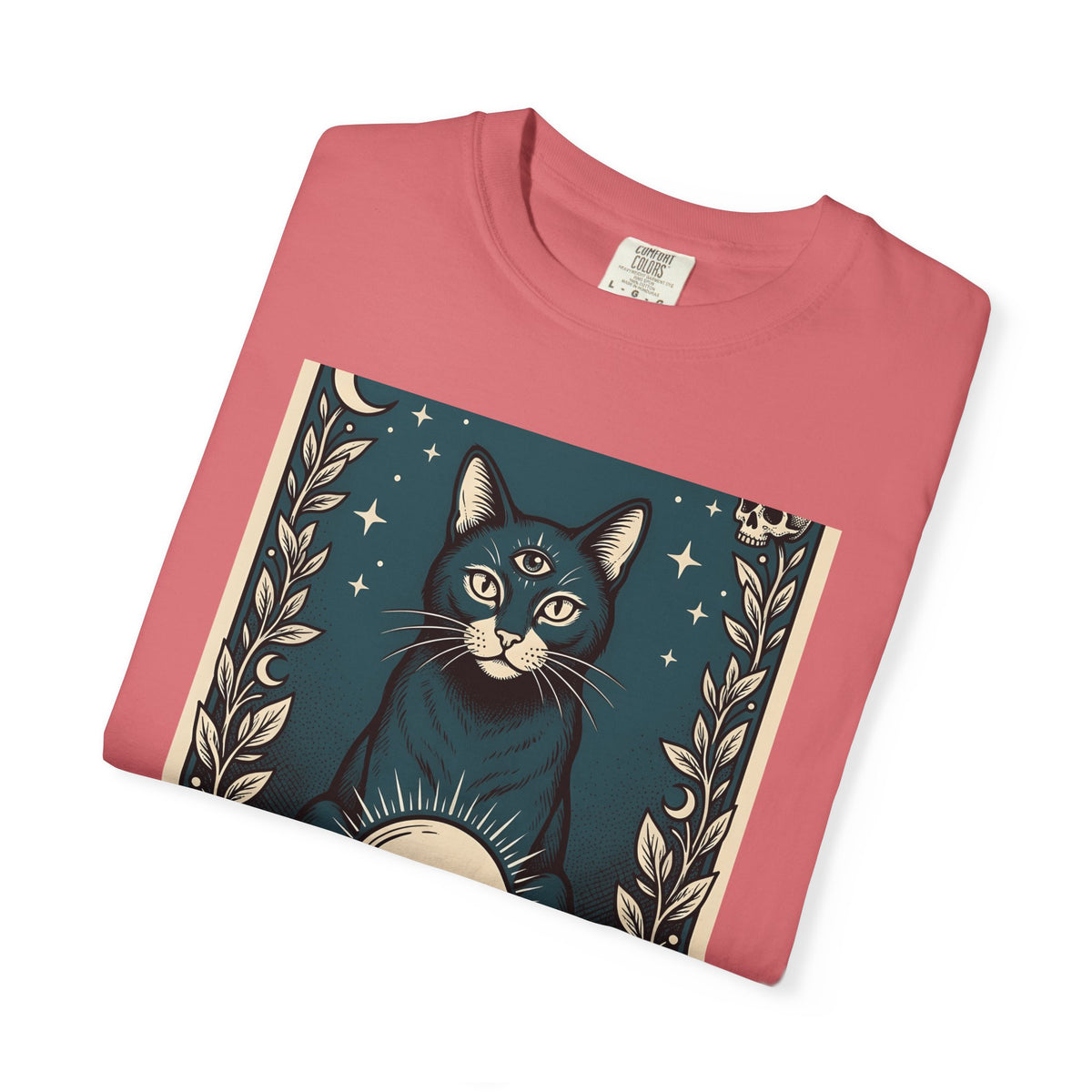 Mystic Cat T-Shirt Boho Chic Witchcraft Gift Women Tarot T-Shirt Kitty T-Shirt Bohemian Fan Occult Graphic Vintage Crystal Ball T-Shirt