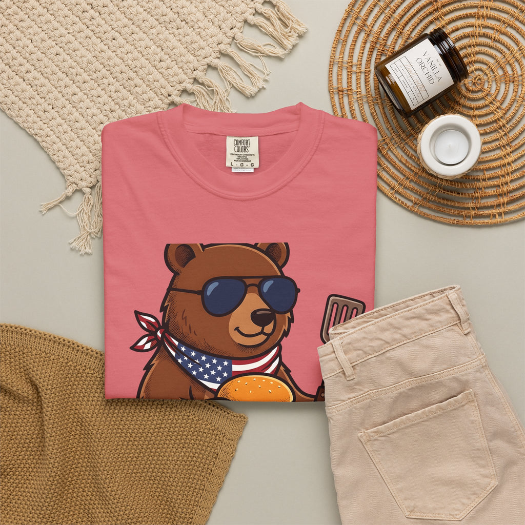 Bear Sandwich T-Shirt 4th Of July Grilling Gift Women Comic T-Shirt Sandwich T-Shirt Independence Fan Cartoon T-Shirt Barbecue Graphic Vintage