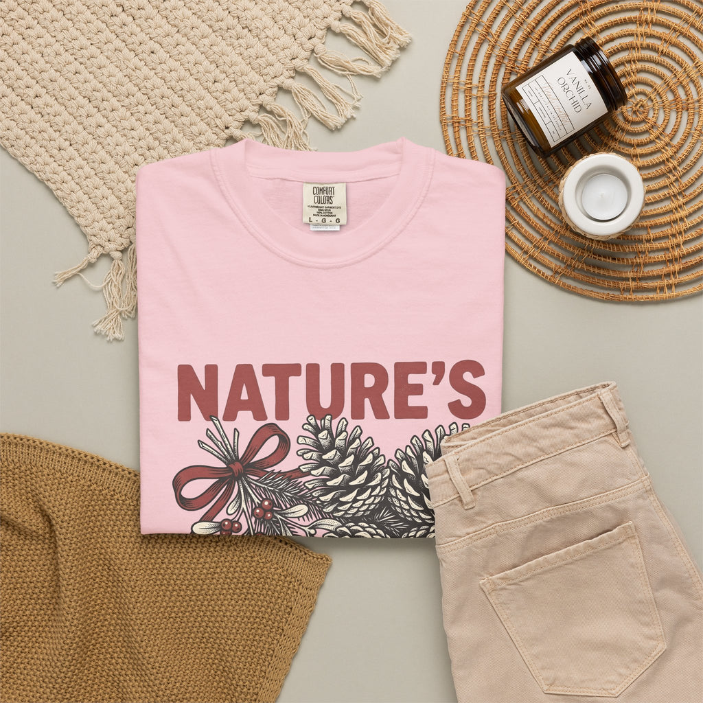 Pinecone Twig T-Shirt Christmas Outdoors Gift Women Retro T-Shirt Branch T-Shirt Xmas Fan Evergreen Graphic T-Shirt Sketch Ribbon T-Shirt