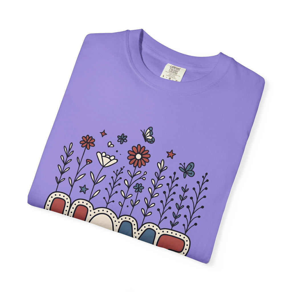Floral Home Graphic T-Shirt America Patriotic Gift Women Boho T-Shirt Home Decor T-Shirt American Fan Bohemian T-Shirt Star Graphic Retro Butterfly