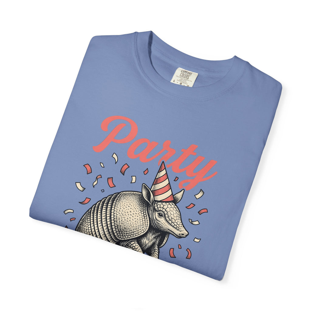 Armadillo Birthday Hat T-Shirt Cowgirl Celebration Gift Women Sketch T-Shirt Dillo T-Shirt Cowgirl Fan Drawing Graphic Retro Glitter T-Shirt