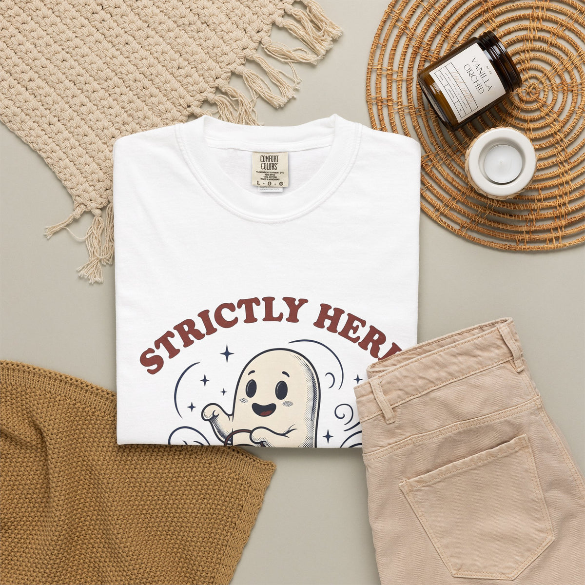Cute Ghost Halloween Party Gift Cartoon Specter Spooky Fan Boo Vintage Lantern T-Shirt