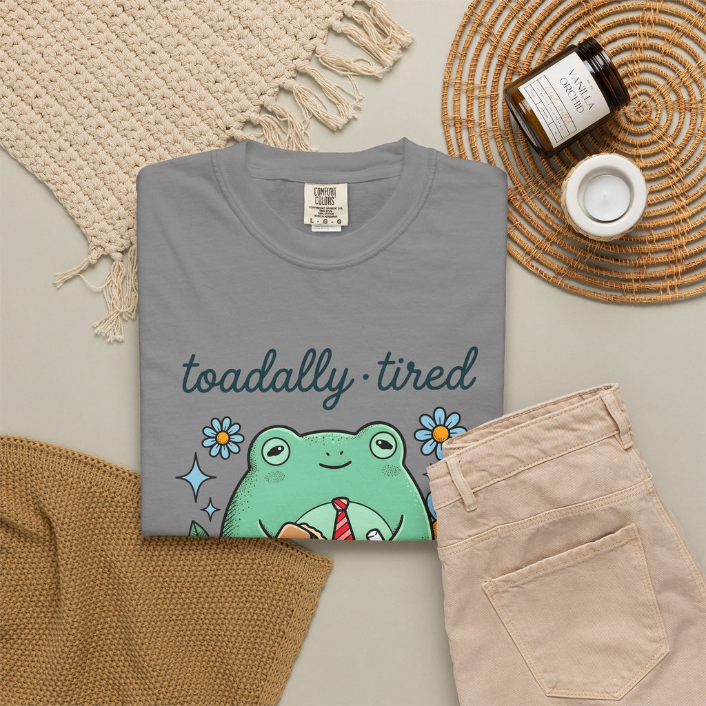 Amphibian Teacher T-Shirt Teachers Gag Gift Women Line Art T-Shirt Frog Teacher T-Shirt Educator Enthusiast Illustration Graphic Drawing
