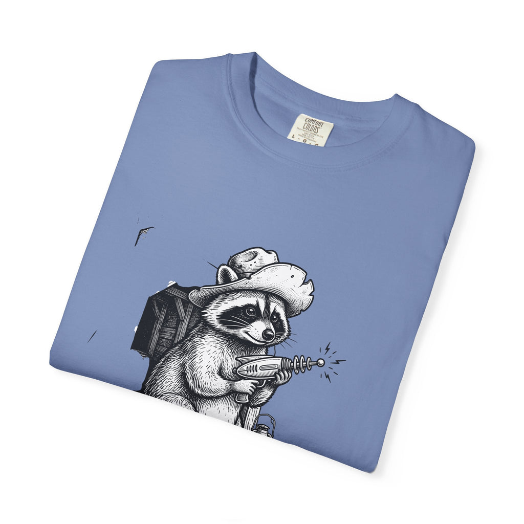 Raccoon Outlaw T-Shirt Raccoon Rodeo Gift Women Cartoon T-Shirt Bandit T-Shirt Raccoon Fan Trash Panda T-Shirt Cowboy Graphic Hand Drawn Ray Gun