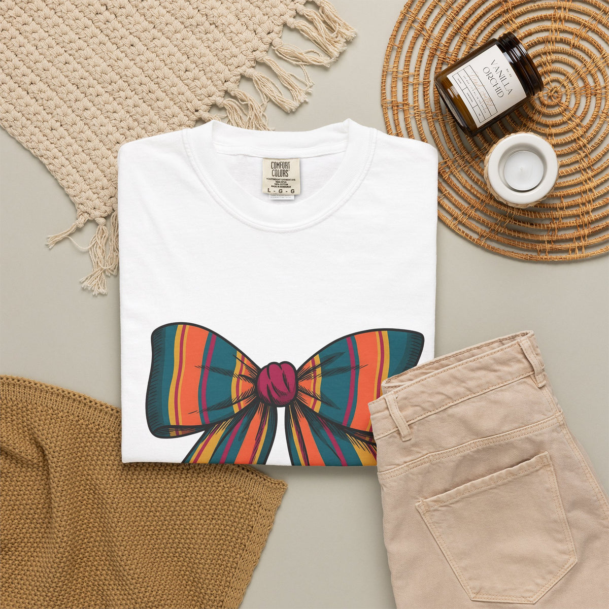 Striped Hair Bow T-Shirt Moms Apparel Gift Women Simple Graphic T-Shirt Hair Bow T-Shirt Mom Fan Minimalist T-Shirt Clothing Graphic Classic Fringe