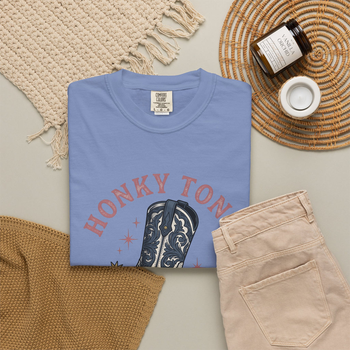 Leather Boot T-Shirt Cowgirl Equine Gift Women Hand Drawn T-Shirt Boot T-Shirt Cowgirl Fan Illustrated T-Shirt Horse Graphic Country Blossom T-Shirt