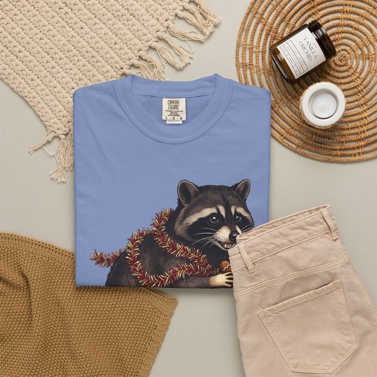 Raccoon Graphic T-Shirt Christmas Animal Gift Women Cute T-Shirt Trash Panda T-Shirt Xmas Fan Wildlife Graphic Illustration Hand Drawn Gingerbread