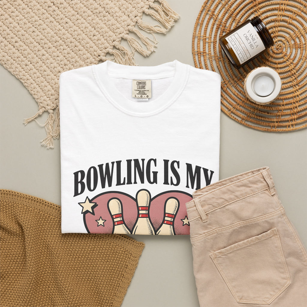 Bowling Pins Ball T-Shirt Bowling Humor Gift Women Vintage T-Shirt Bowling Ball T-Shirt Bowler Fan Distressed T-Shirt Funny Graphic Retro Heart
