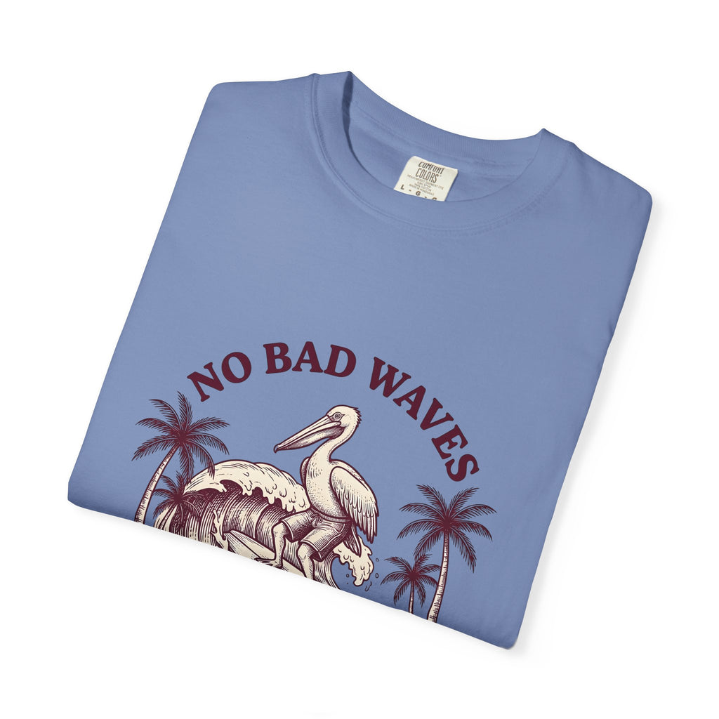 Pelican Surfboard T-Shirt Surfing Ocean Gift Women Retro T-Shirt Surfboard T-Shirt Surfer Fan Vintage T-Shirt Marine Graphic Sketch Coconut Trees