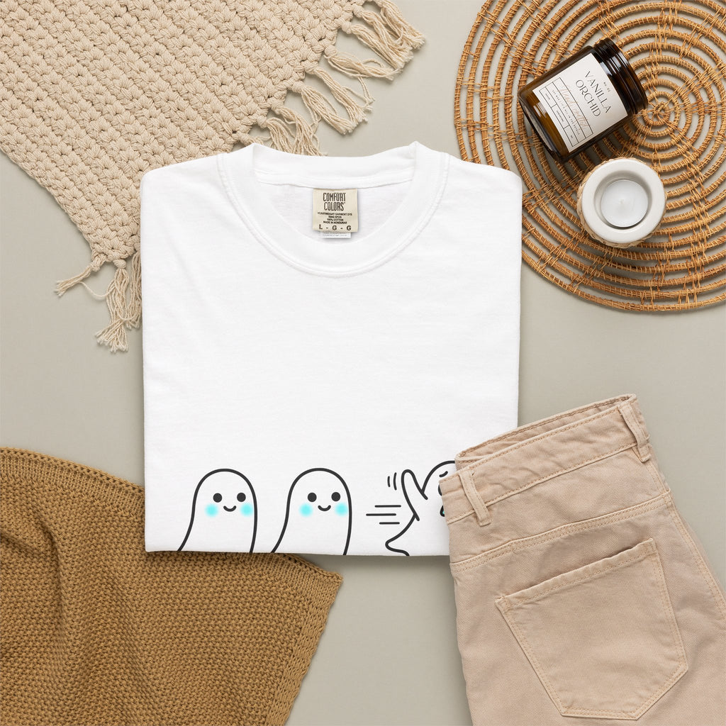 Sweet Ghost Pack T-Shirt Funny Halloween Party Gift Women Chibi T-Shirt Ghostly Spirits T-Shirt Humor Fan Cartoon T-Shirt Spooky Graphic Halloween