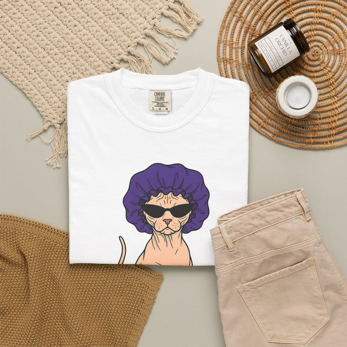Hairless Cat T-Shirt Cat Creature Gift Women Illustration T-Shirt Sphynx T-Shirt Cat Fan Drawing T-Shirt Monster Graphic Classic Bunny Feet T-Shirt