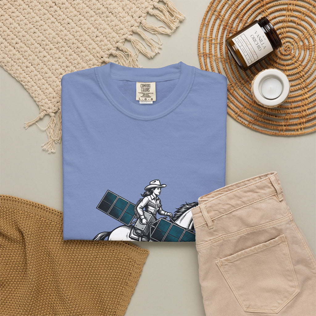 Cowgirl Riding Horse T-Shirt Cowgirl Western Gift Women Vintage T-Shirt Horseback Rider T-Shirt Cowgirl Fan Retro T-Shirt Rodeo Graphic Hand Drawn