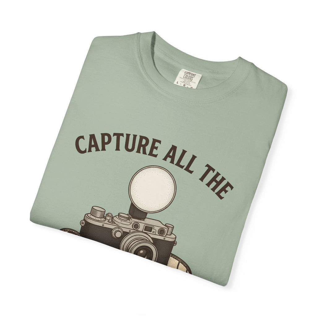 Analog Camera T-Shirt Photography Journey Gift Women Vintage T-Shirt Film Camera T-Shirt Photographer Enthusiast Retro T-Shirt Travel Graphic