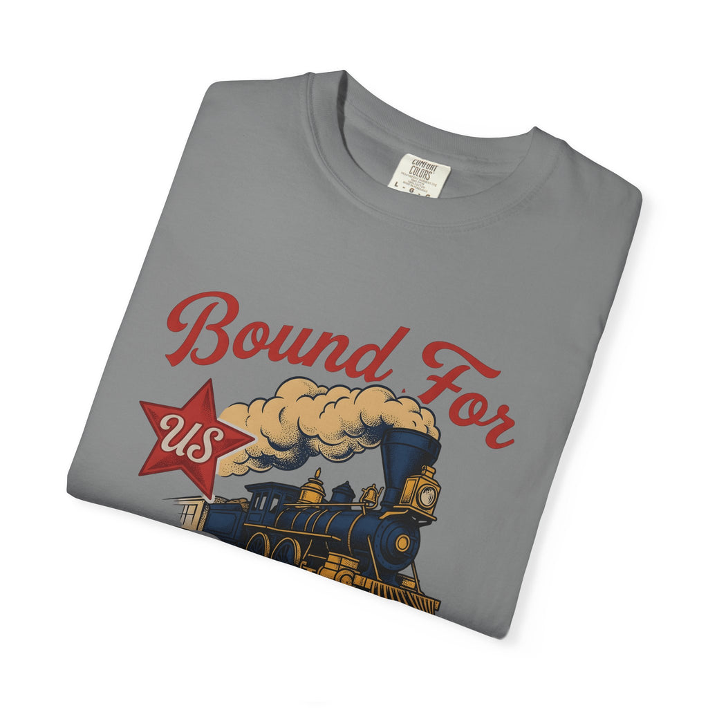 Locomotive T-Shirt America Flag Gift Women Antique T-Shirt Train T-Shirt Patriot Fan Vintage T-Shirt Banner Graphic Old School Spark T-Shirt