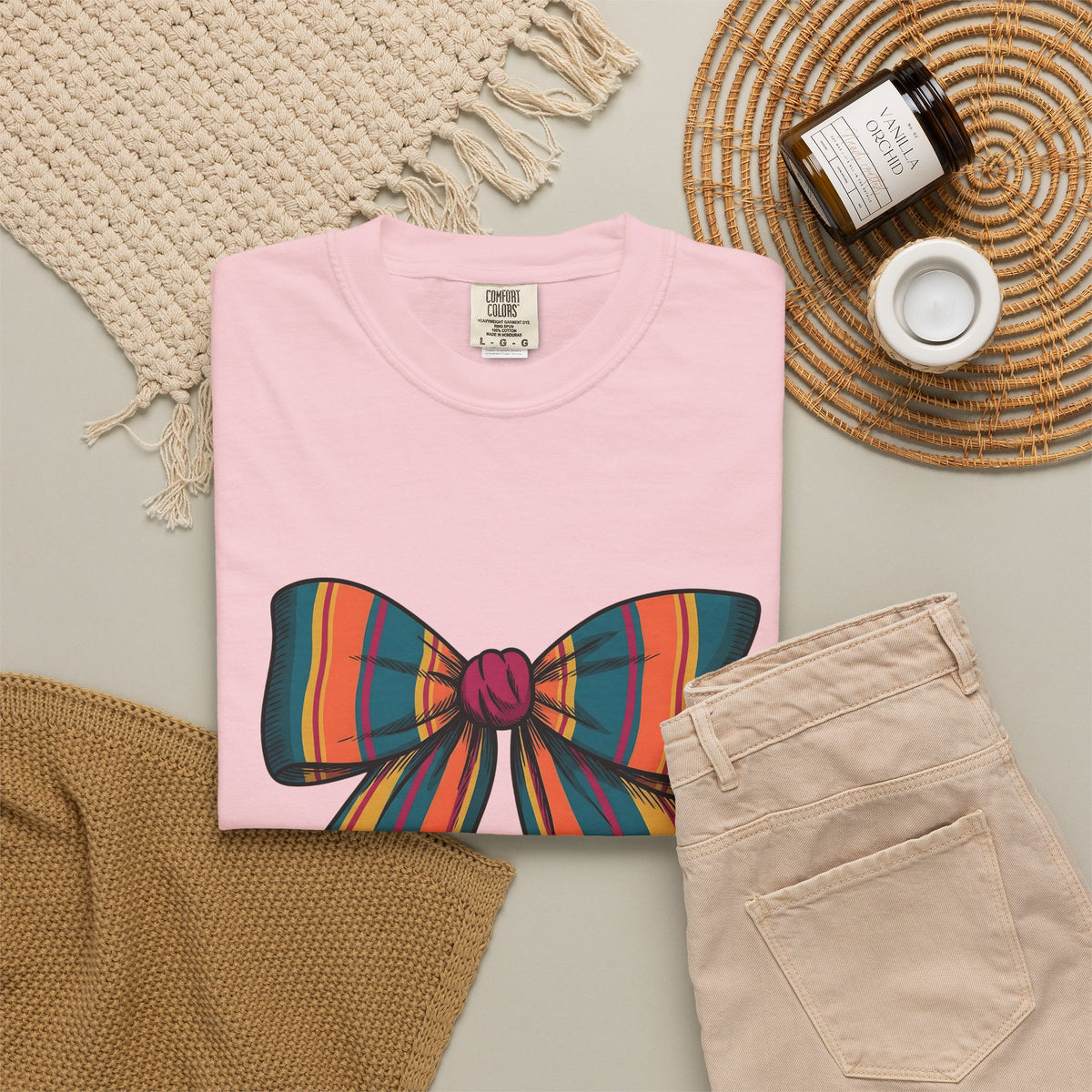 Striped Hair Bow T-Shirt Moms Apparel Gift Women Simple Graphic T-Shirt Hair Bow T-Shirt Mom Fan Minimalist T-Shirt Clothing Graphic Classic Fringe
