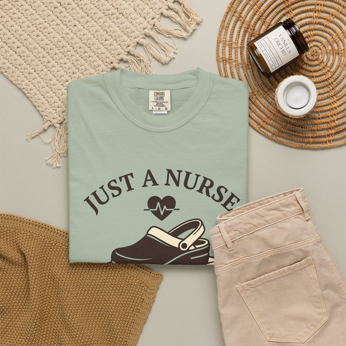 Nursing Shoe T-Shirt Nurses Healthcare Gift Women Line Art T-Shirt Nursing Clog T-Shirt Nurse Enthusiast Illustration Graphic Medical Design Old