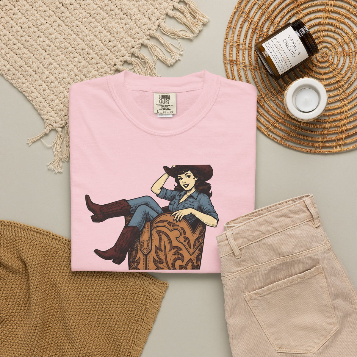 Cowgirl Boot Cowgirl Rodeo Gift Retro Boot Cowgirl Fan Western Rodeo Hand Drawn Hat T-Shirt