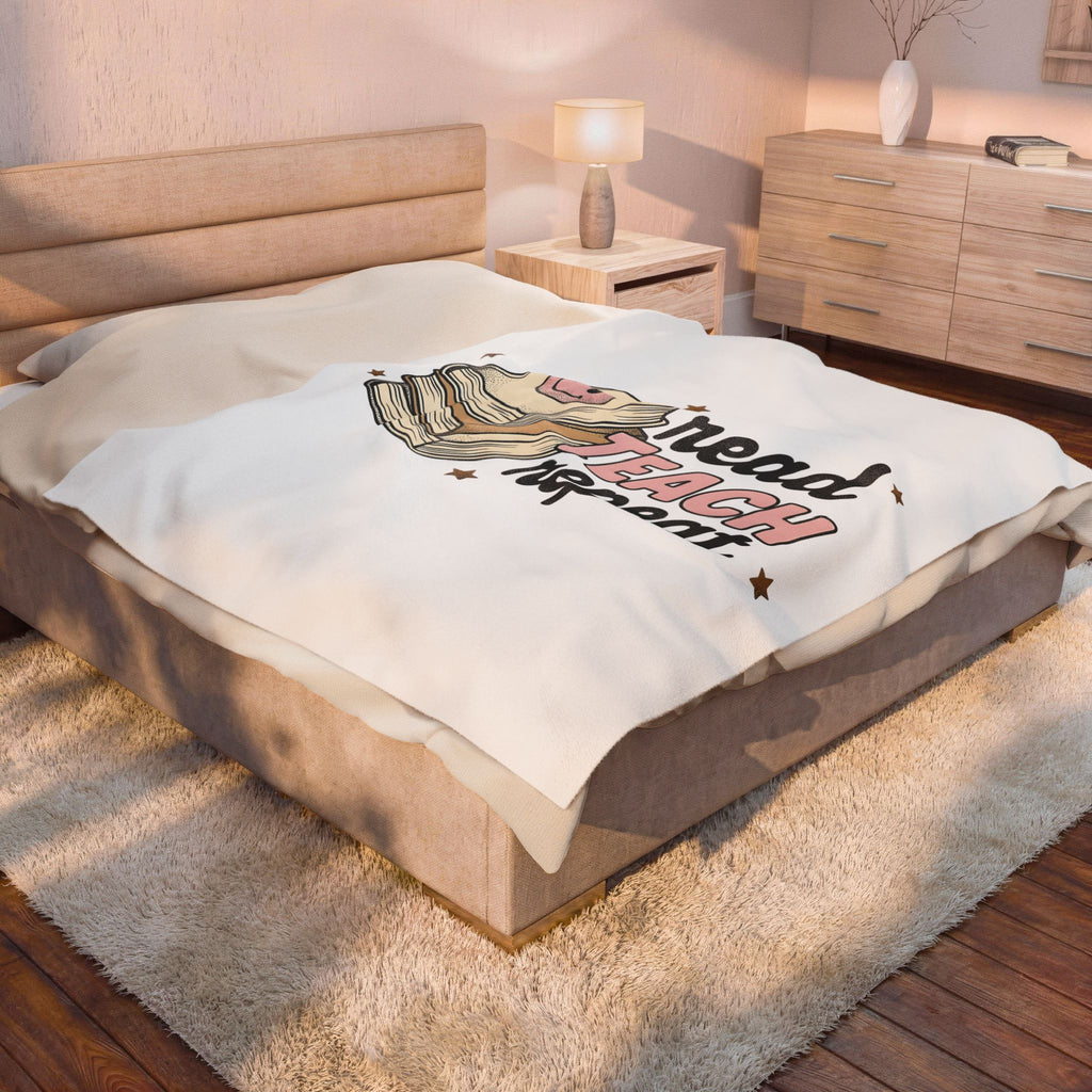 Stacked Books Teachers Reading Gift Cartoon Book Pile Educator Enthusiast Comic Literacy Retro Blanket