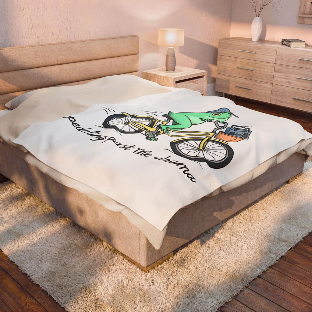 Frog Cycle Blanket Funny Critters Gift Women Graphic Blanket Toad Blanket Humor Fan Cartoon Blanket Creature Graphic Old School Music Player Blanket